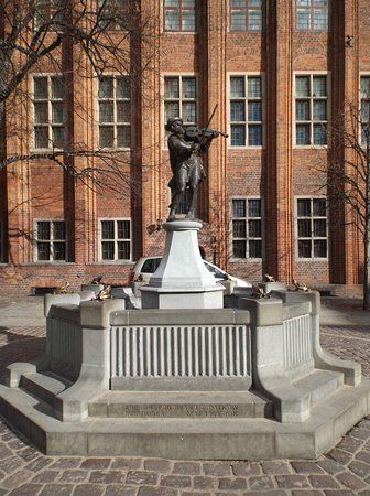 Pomnik flisaka w Toruniu